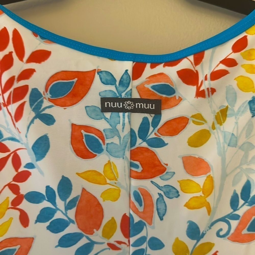 Nuu Muu Women's Classic Keyhole Exercise
Dress Sz Medium Activewear Resortwear - Picture 6 of 10